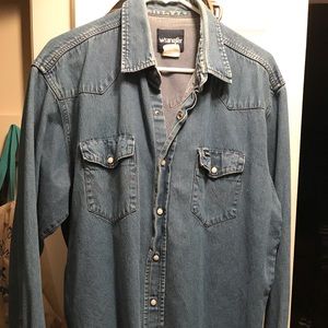 Vintage wrangler blue jean pearl snap shirt